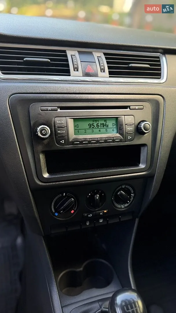 2013 Skoda Rapid - мініатюра 44
