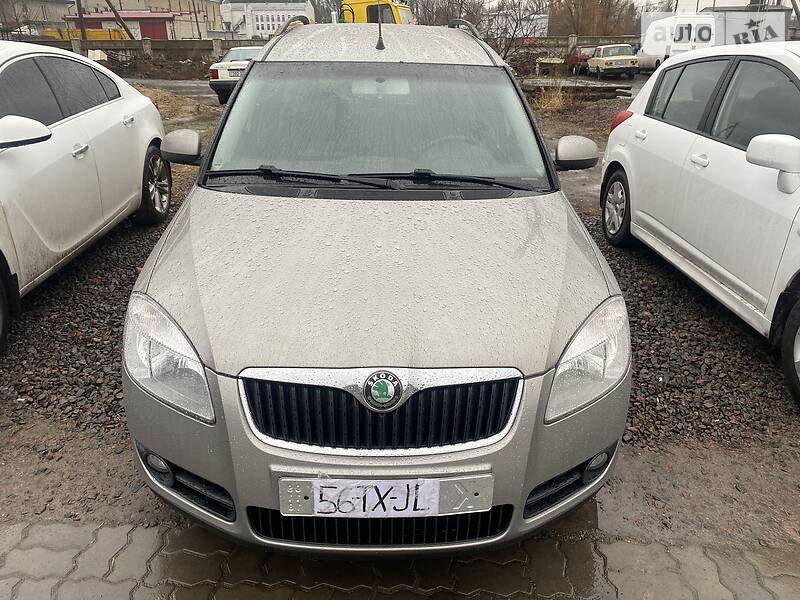 Хэтчбек Skoda Roomster 2007 в Нововолынске фото Хэтчбек Skoda Roomster 2007 в Нововолынске