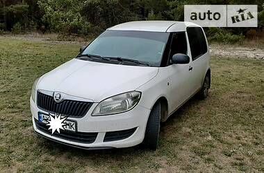 Минивэн Skoda Roomster 2014 в Харькове