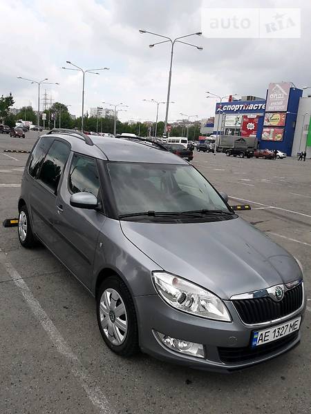 Універсал Skoda Roomster 2011 в Дніпрі