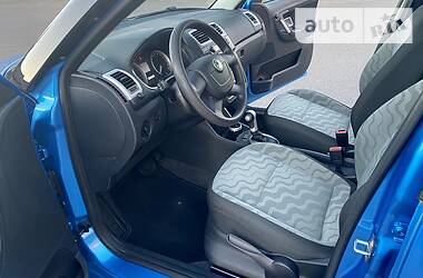 Хетчбек Skoda Roomster 2010 в 