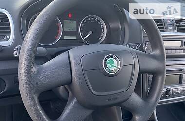 Хетчбек Skoda Roomster 2010 в 
