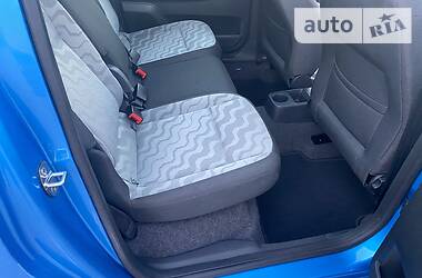 Хетчбек Skoda Roomster 2010 в 