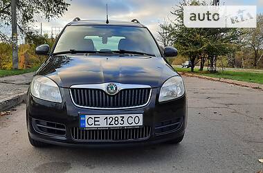 Минивэн Skoda Roomster 2009 в Смеле