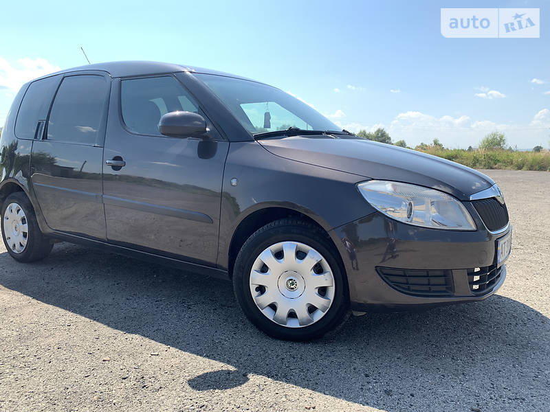 Минивэн Skoda Roomster 2011 в Калуше