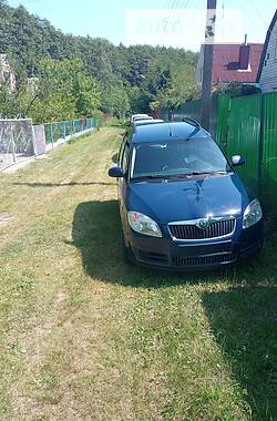 Микровэн Skoda Roomster 2009 в 