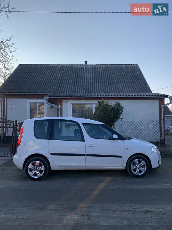 Мікровен Skoda Roomster 2009 в Звягелі
