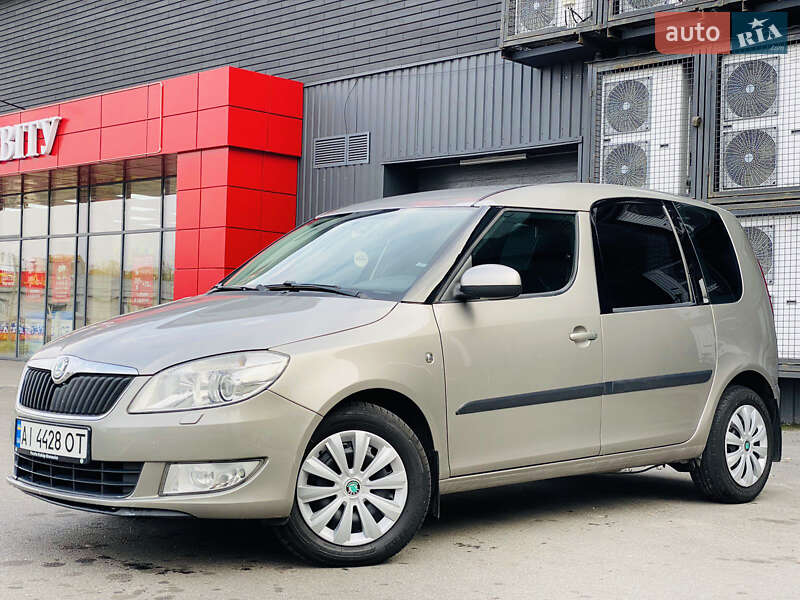 Микровэн Skoda Roomster 2011 в Днепре