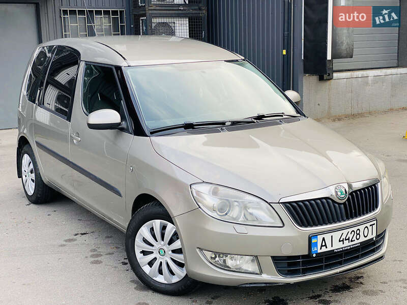 Микровэн Skoda Roomster 2011 в Днепре