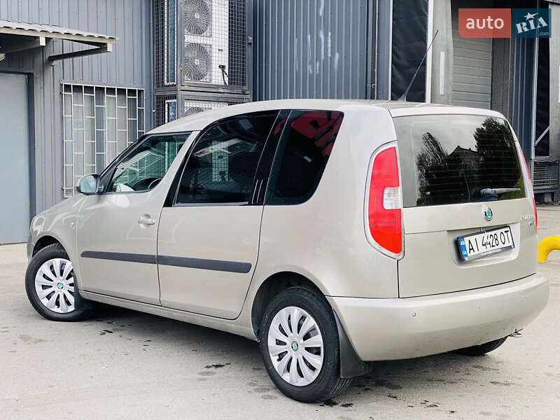 Микровэн Skoda Roomster 2011 в Днепре