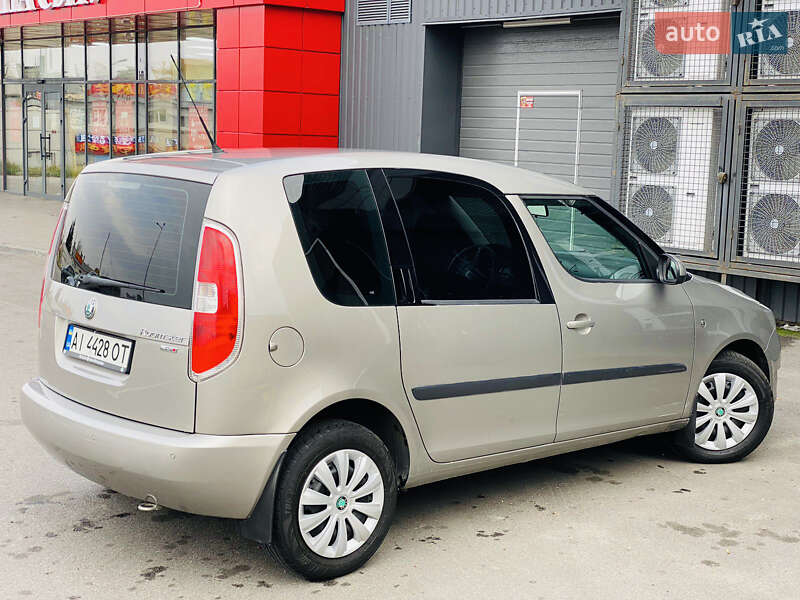 Микровэн Skoda Roomster 2011 в Днепре