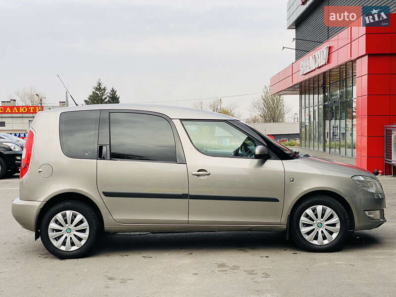 Микровэн Skoda Roomster 2011 в Днепре