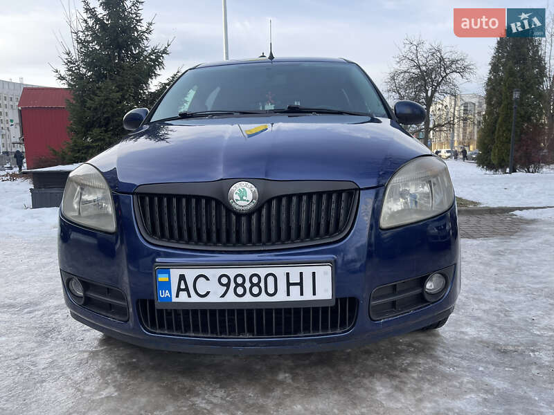Микровэн Skoda Roomster 2008 в Луцке