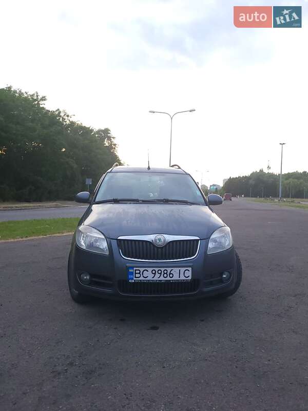 Микровэн Skoda Roomster 2007 в Львове