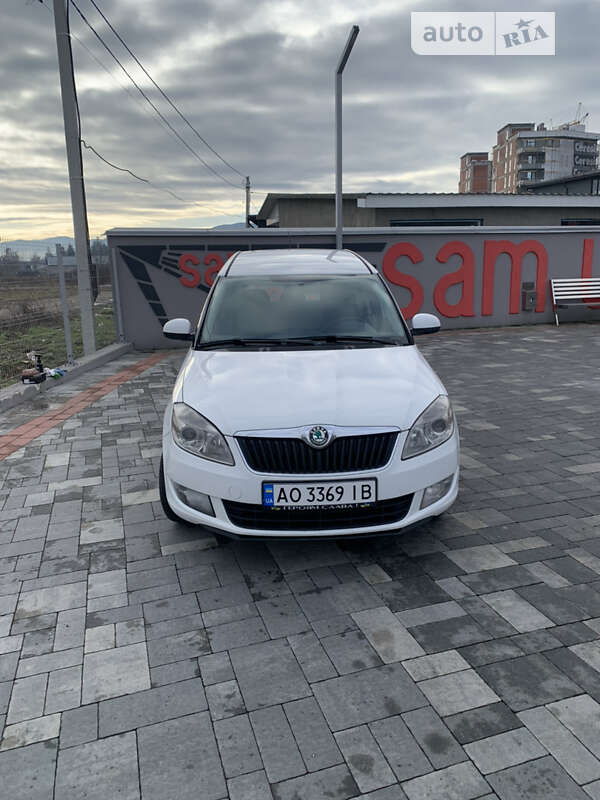 Skoda Roomster 2011
