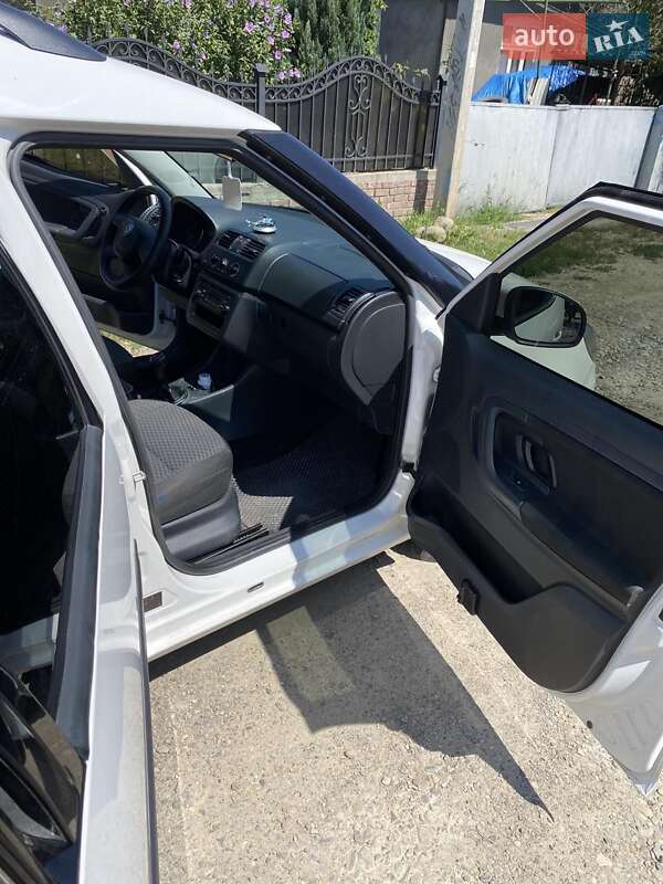 Мікровен Skoda Roomster 2012 в Чернівцях фото 6 Мікровен Skoda Roomster 2012 в Чернівцях