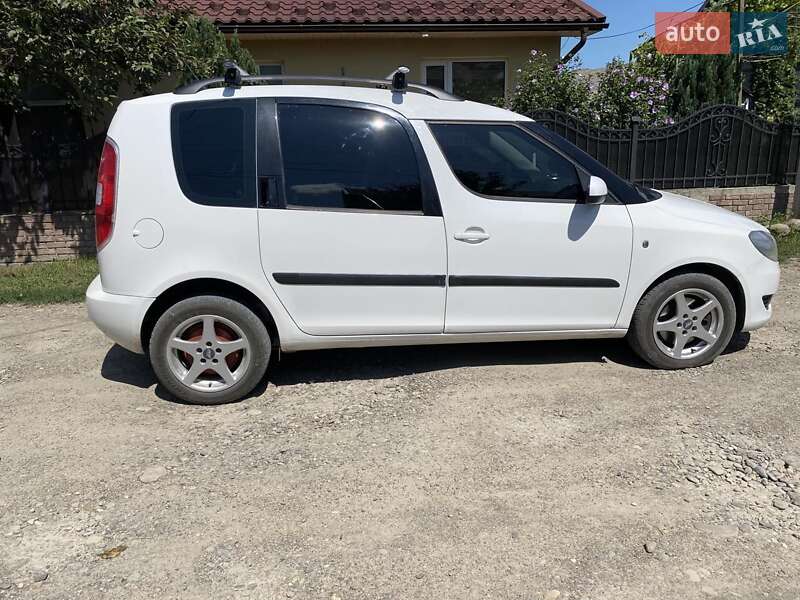 Мікровен Skoda Roomster 2012 в Чернівцях фото 14 Мікровен Skoda Roomster 2012 в Чернівцях