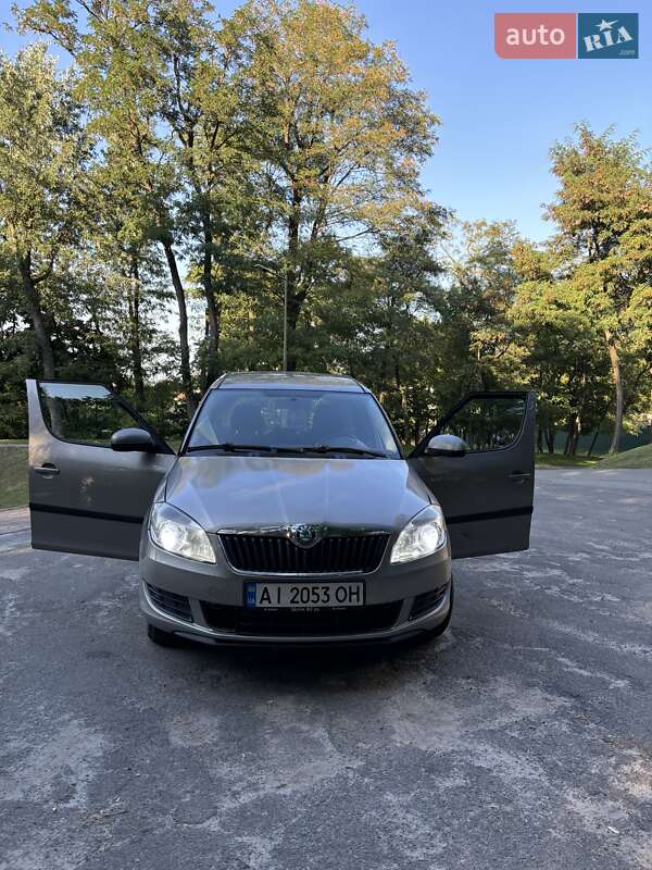 Skoda Roomster 2011