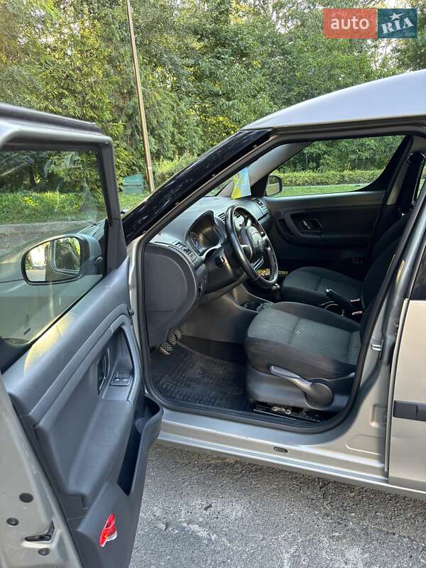 Мікровен Skoda Roomster 2011 в Києві