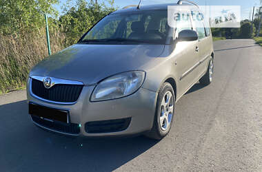 Микровэн Skoda Roomster 2007 в Костополе