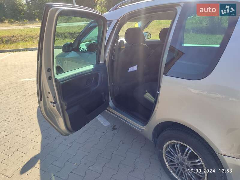 Микровэн Skoda Roomster 2011 в Киеве