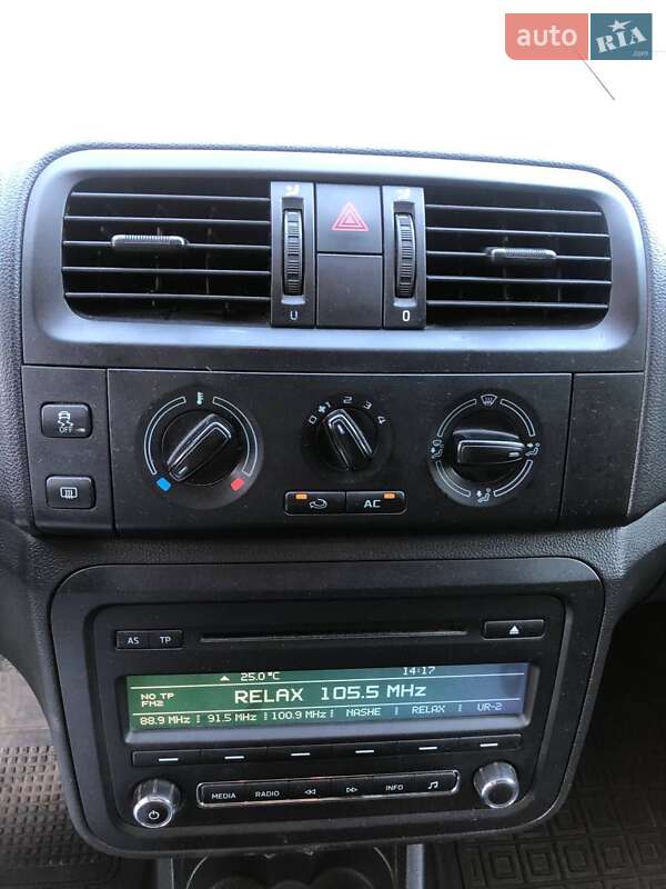 Микровэн Skoda Roomster 2014 в Луцке фото 14 Микровэн Skoda Roomster 2014 в Луцке