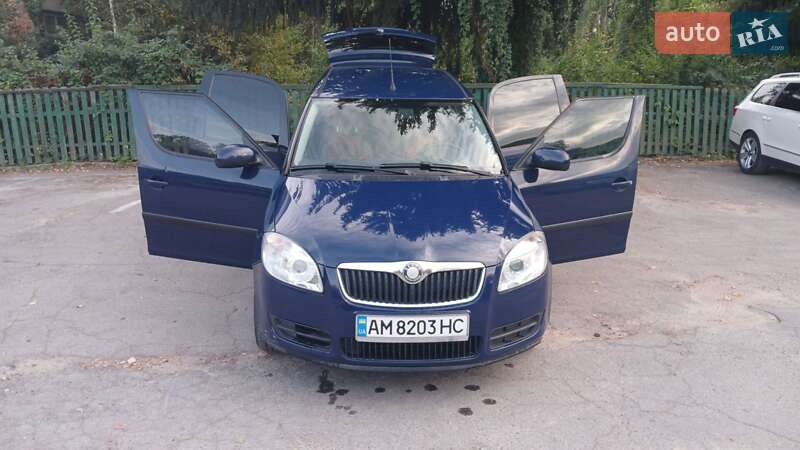 Мікровен Skoda Roomster 2009 в Ємільчиному