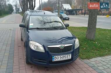 Микровэн Skoda Roomster 2009 в 