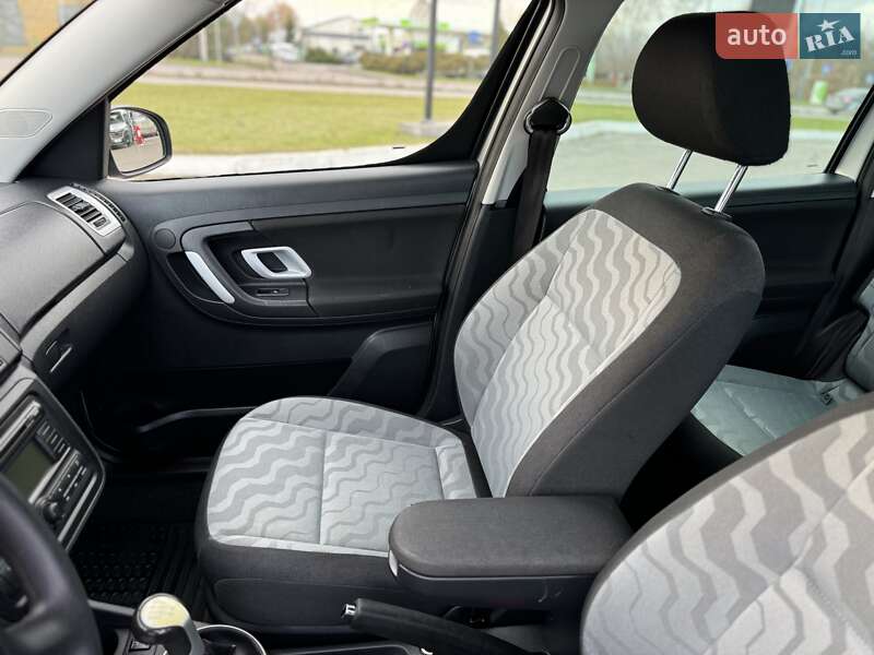 Мікровен Skoda Roomster 2008 в Дубні