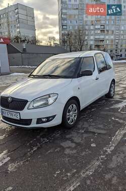 Skoda Roomster 2015