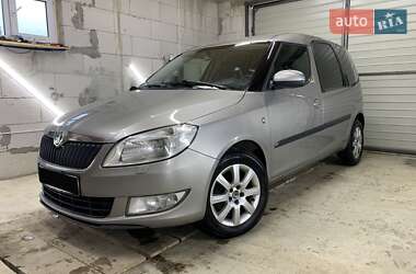 Мікровен Skoda Roomster 2011 в Сваляві