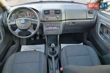 Микровэн Skoda Roomster 2012 в 