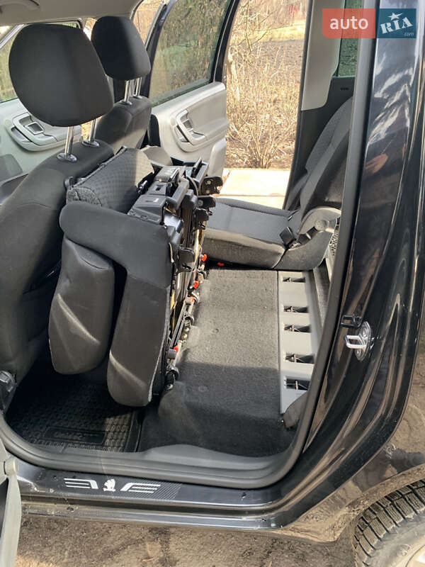 Микровэн Skoda Roomster 2015 в Львове