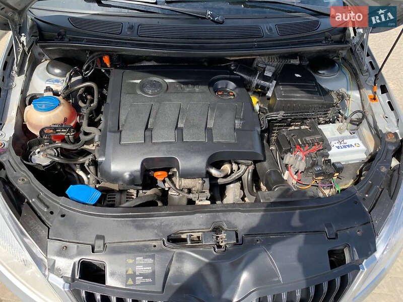 Мікровен Skoda Roomster 2012 в Дрогобичі