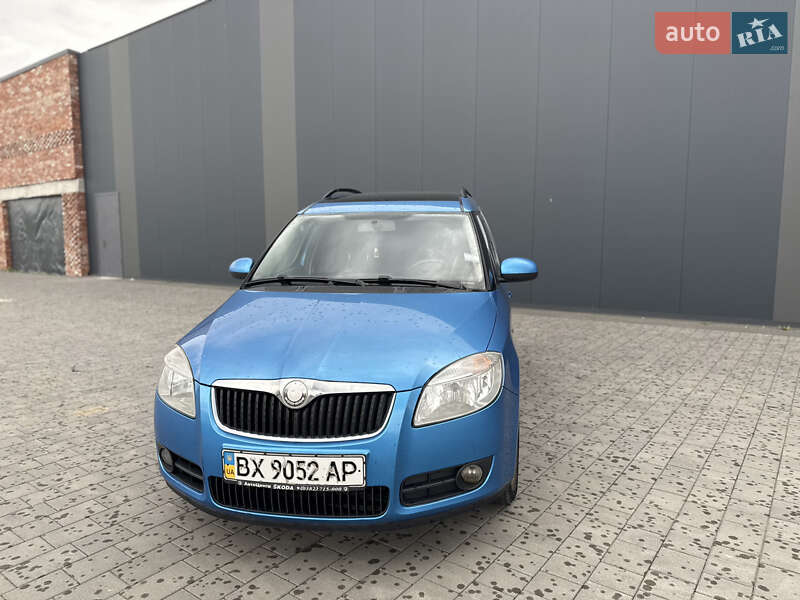 Микровэн Skoda Roomster 2008 в 