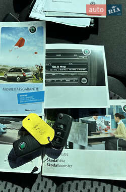 Микровэн Skoda Roomster 2010 в 