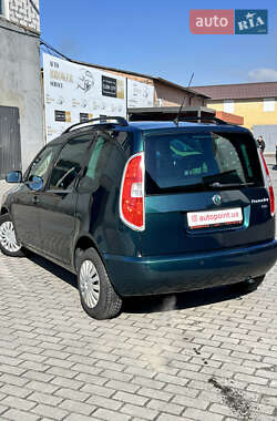 Микровэн Skoda Roomster 2010 в 