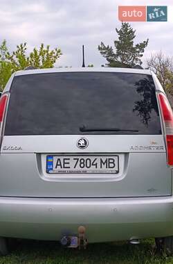 Микровэн Skoda Roomster 2014 в 