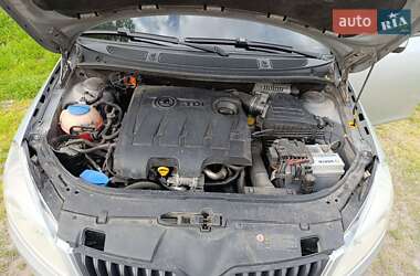 Микровэн Skoda Roomster 2014 в 