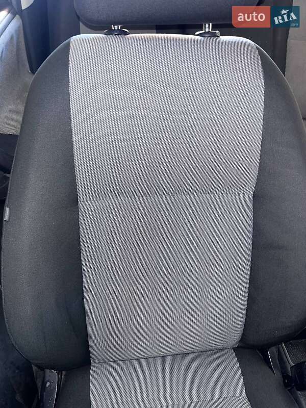 Микровэн Skoda Roomster 2009 в Львове