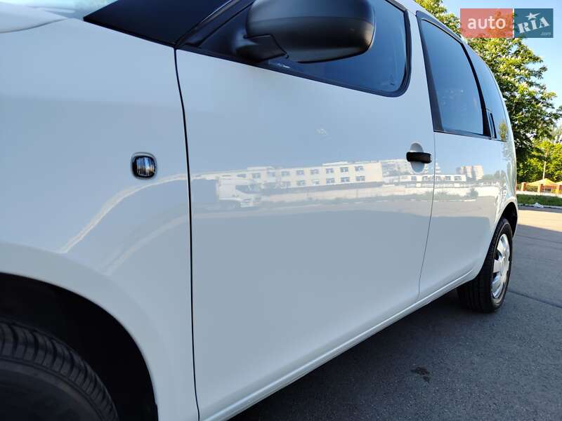 Микровэн Skoda Roomster 2013 в Белой Церкви
