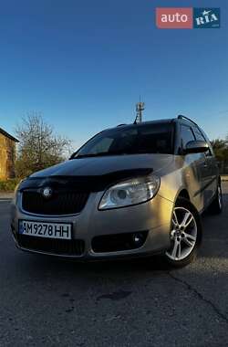 Микровэн Skoda Roomster 2007 в 