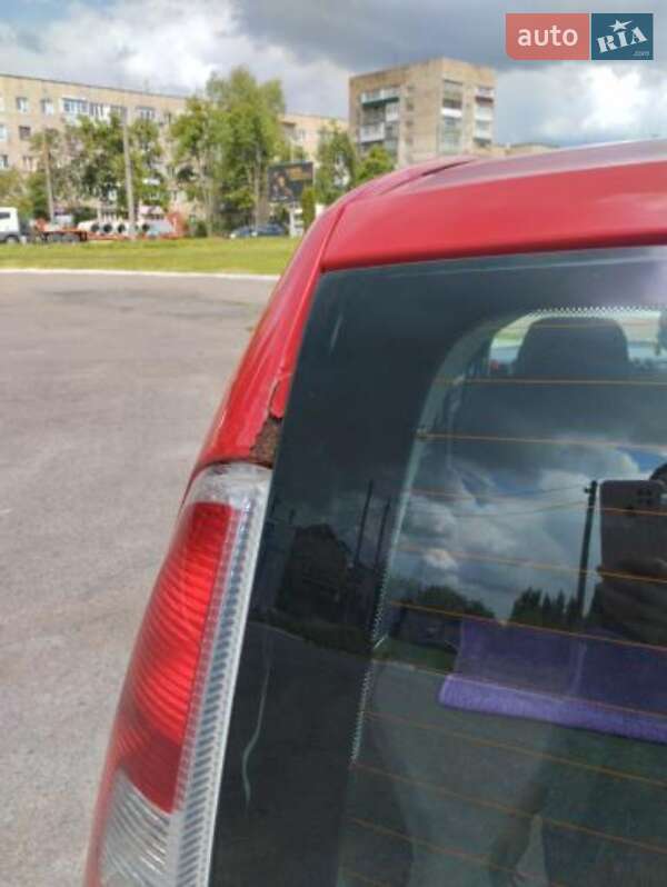 Микровэн Skoda Roomster 2008 в Ровно фото 8 Микровэн Skoda Roomster 2008 в Ровно