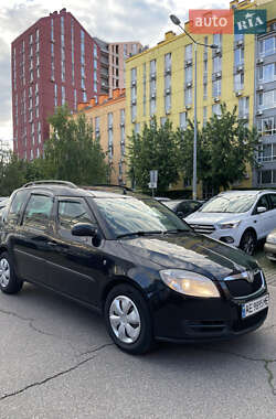 Микровэн Skoda Roomster 2008 в 