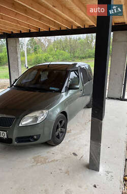 Микровэн Skoda Roomster 2007 в Киеве
