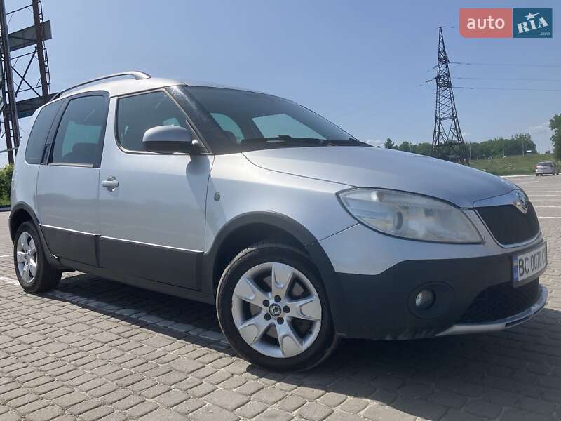Микровэн Skoda Roomster 2012 в Львове