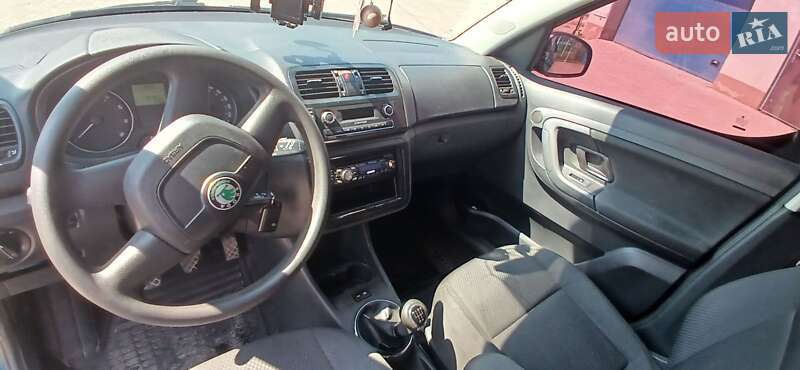 Микровэн Skoda Roomster 2011 в Бурштыне