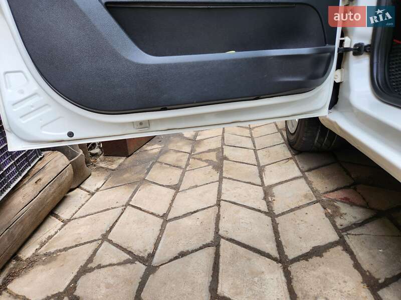 Микровэн Skoda Roomster 2010 в Раздельной
