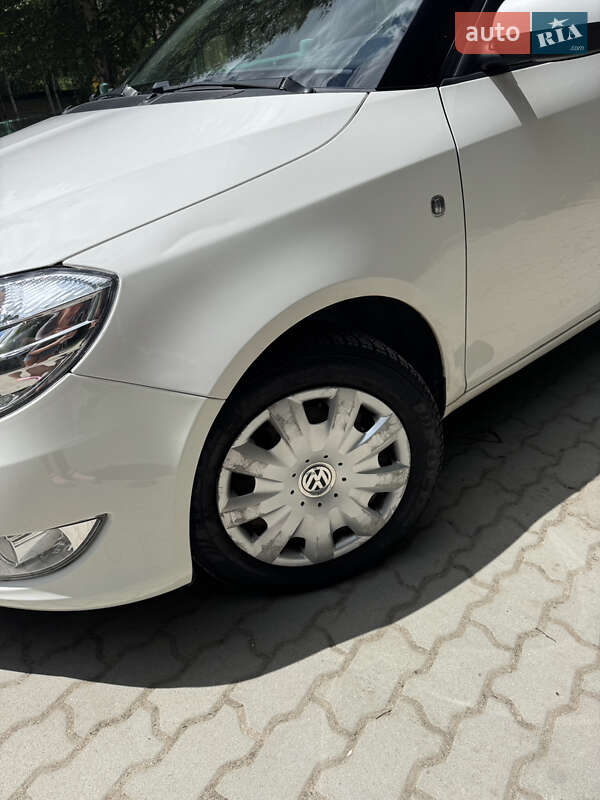 Микровэн Skoda Roomster 2013 в Львове