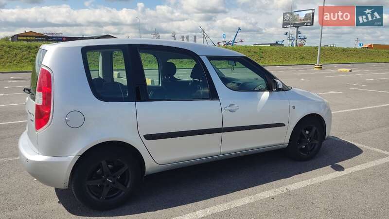 Микровэн Skoda Roomster 2007 в Львове